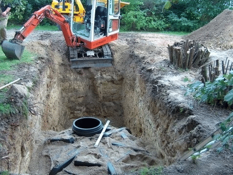 Nedsivningsanlæg Næstved, Herlufmagle, gravemaskine graver et hul